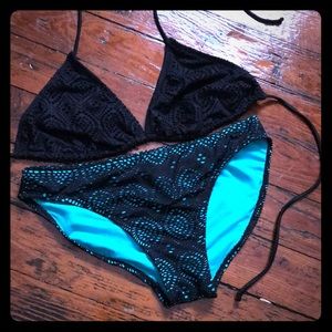 👙Black and Blue bikini 👙